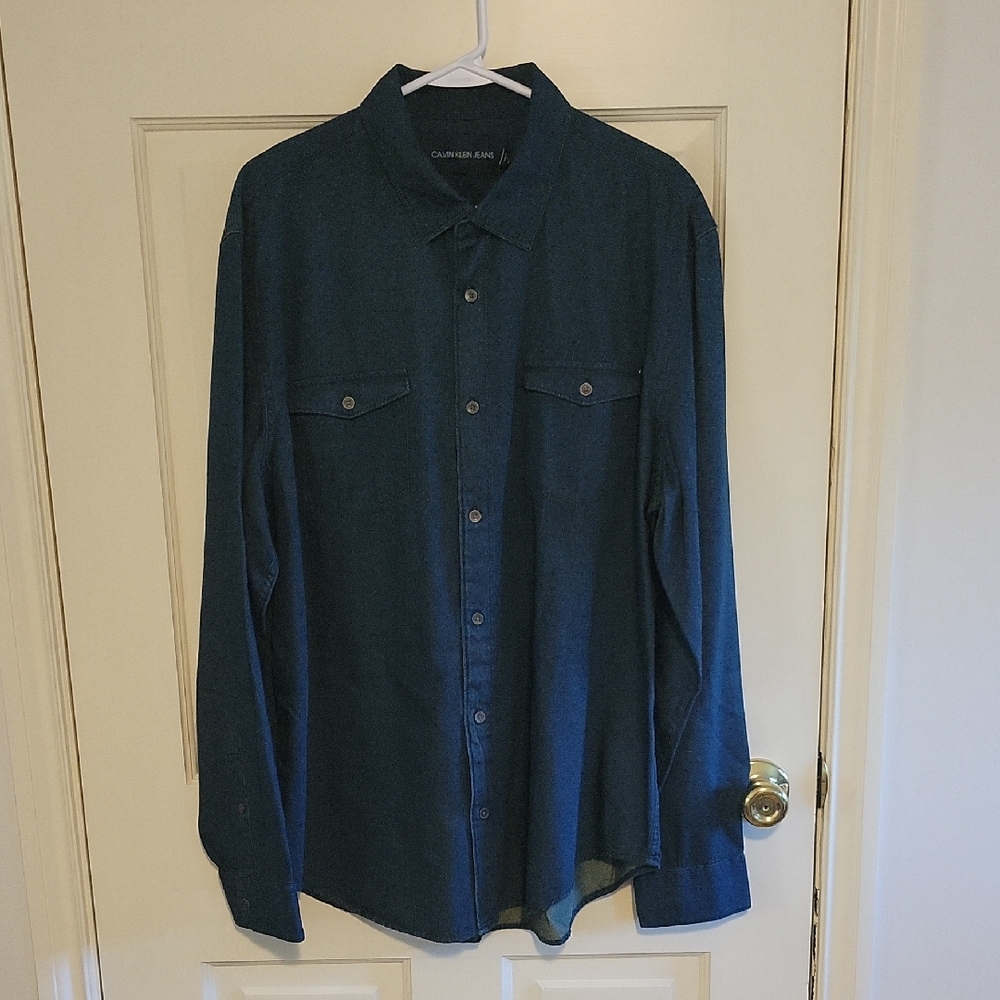 Calvin Klein Men's Dark Blue Casual Shirt